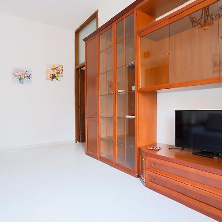 Bright Apartment Near The Sea With Parking Салерно Екстер'єр фото